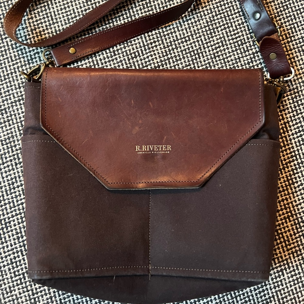 R riveter hobby bag